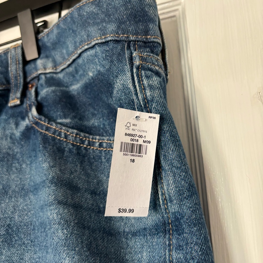 NWT Old Navy Denim Mini Skirt - Picture 2 of 3